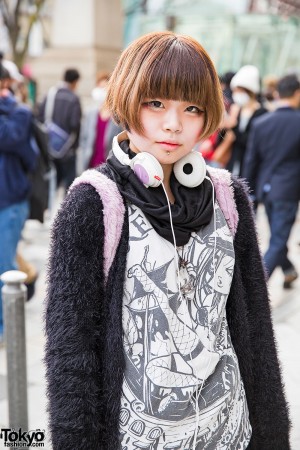 Harajuku Girl in Hyper Core Top, WEGO Plush Backpack & Kill Star ...