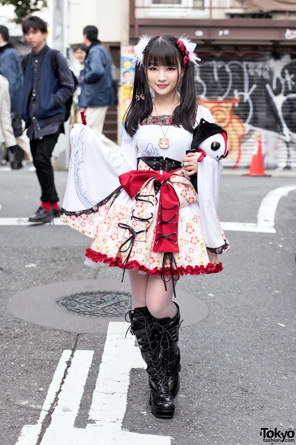 Harajuku Actress w/ h.Naoto Kimono Sleeve Top, Hangry&Angry & Vivienne Westwood