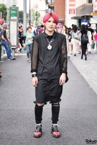 Pink-Haired Harajuku Guy in Comme Des Garcons & Chrome Hearts – Tokyo ...