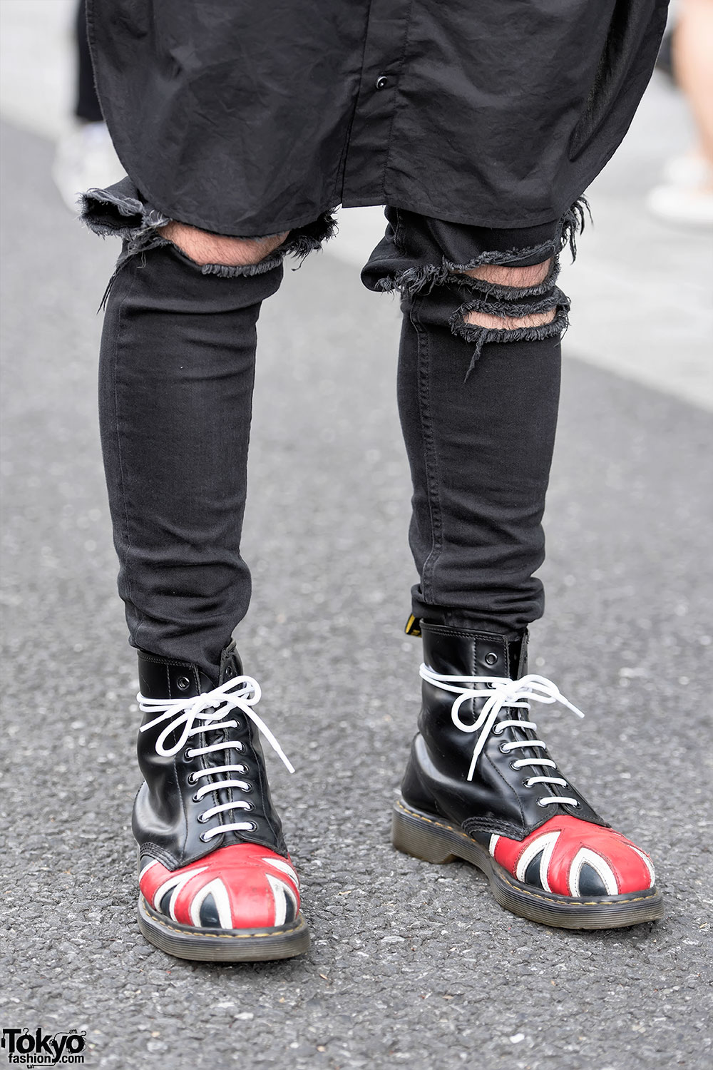 Pink-Haired Harajuku Guy in Comme Des Garcons & Chrome Hearts – Tokyo ...