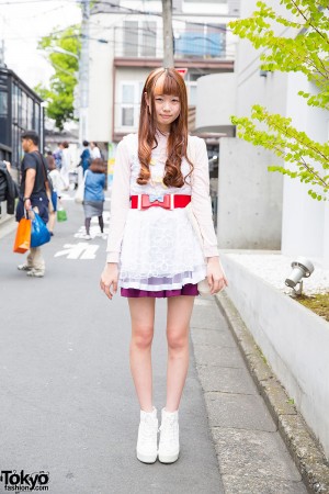 Miauler Mew Top, WC Cupcake Tote Bag & Ankle Boots in Harajuku – Tokyo ...