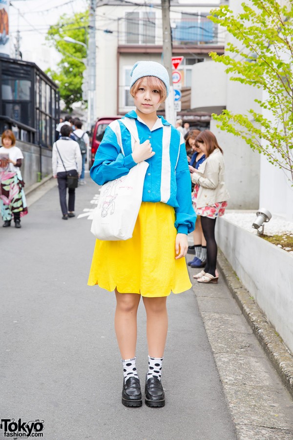 Harajuku Girl Yellow & Blue w/ Yoshida Momoka Tote Bag & Resale Fashion