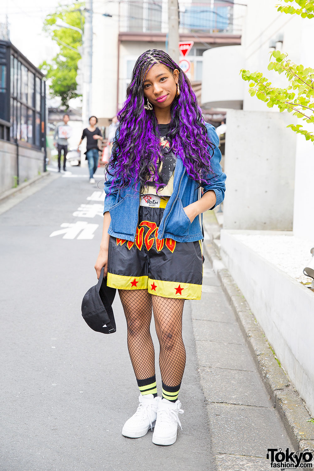 Harajuku Girl w/ Purple Hair, Pin Nap Fashion, Nike & Fishnets – Tokyo  Fashion