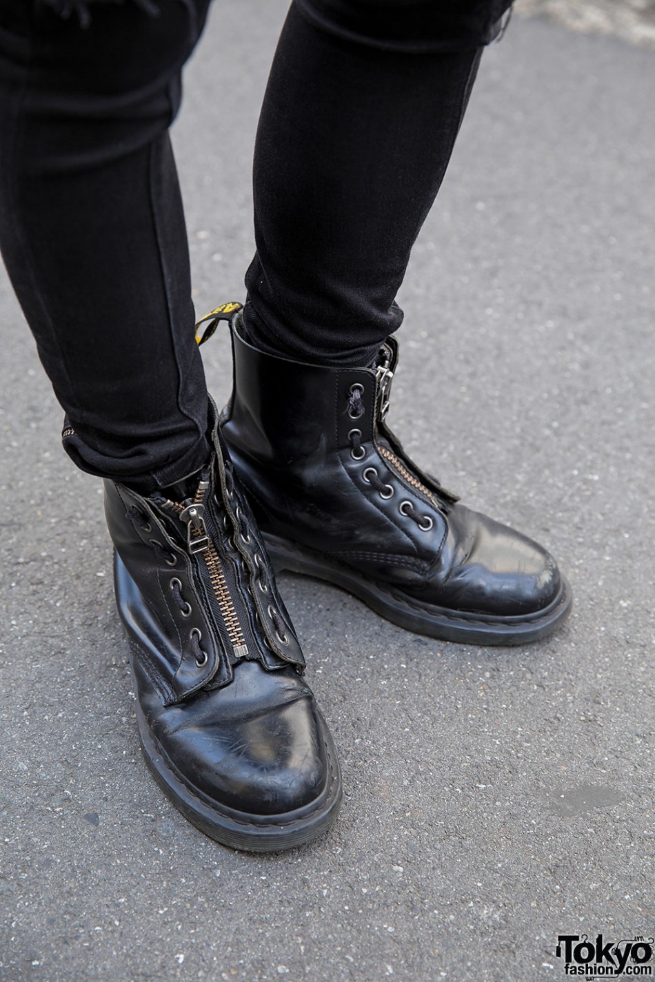 Tattooed Harajuku Guy in Black w/ Oz Abstract Jewelry, Ksubi Jeans & Dr ...