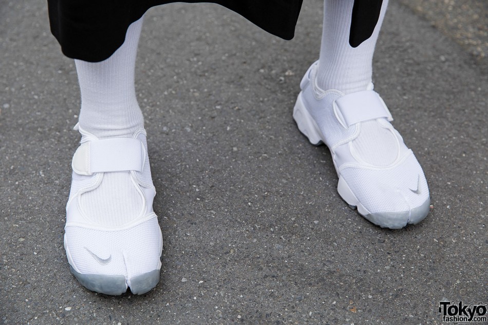 nike tabi toe