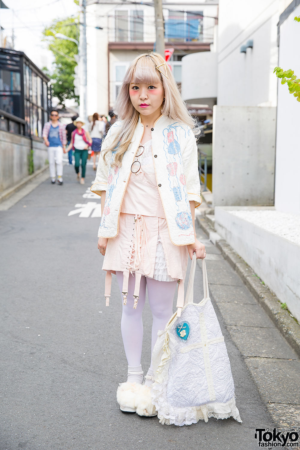 Harajuku Girl in Resale Pastel Fashion w/ Quilted Bag, Furry Shoes ...