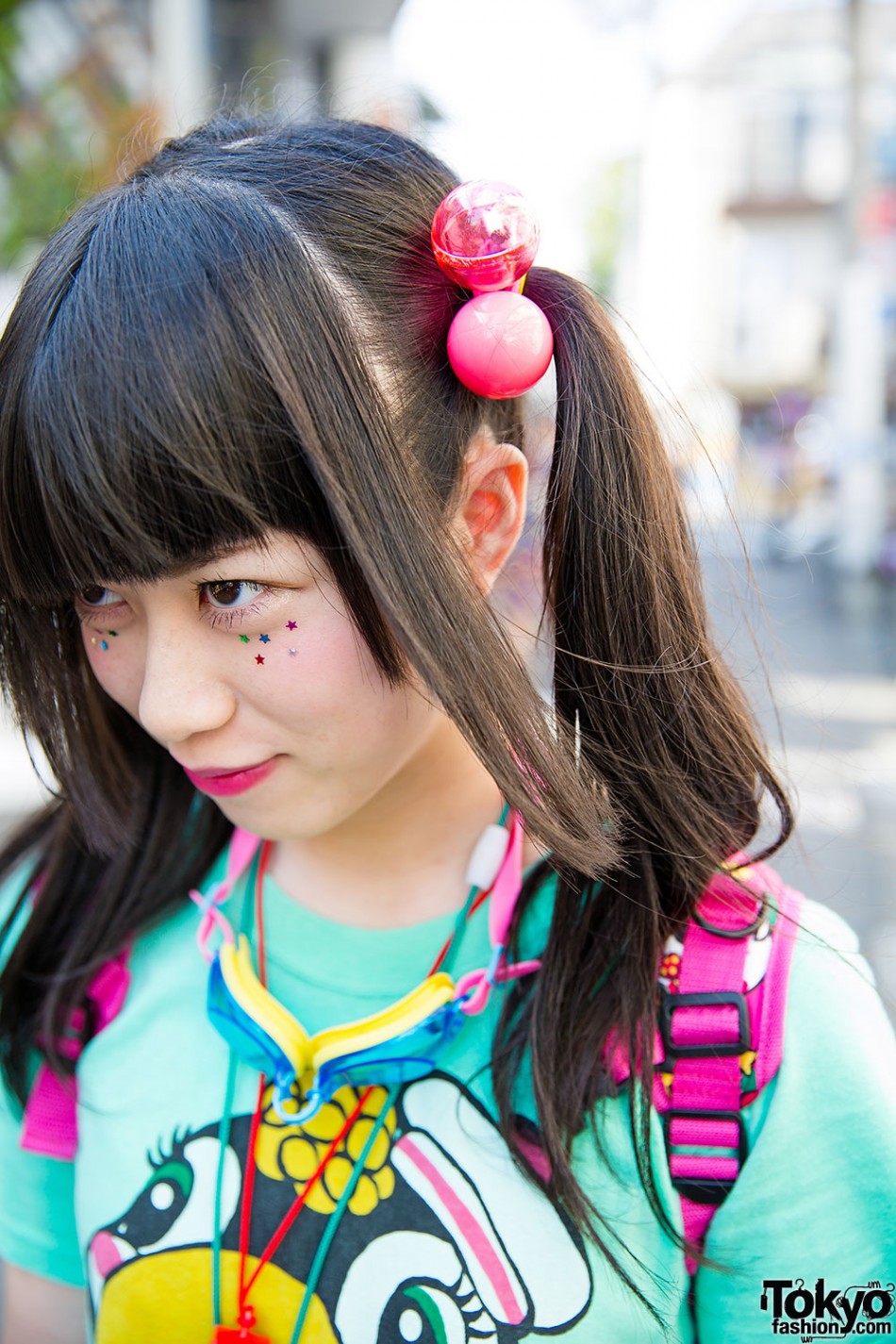 Harajuku Girls in Colorful Fashion w/ Super Lovers, Monomania, WEGO ...