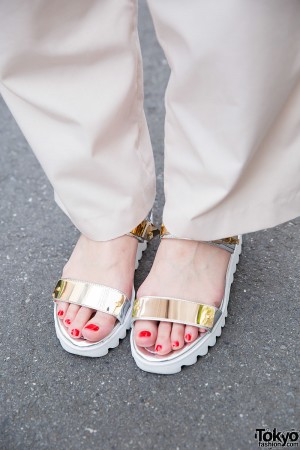 Harajuku Girl in Minimalist Look w/ Gold Sandals & Marc Jacobs Bag ...