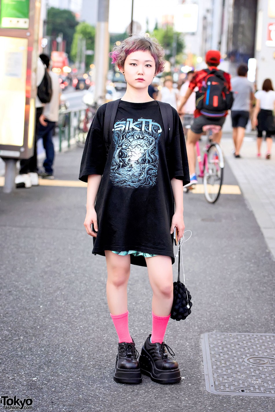 Harajuku Girl w/ Pink-Blonde Hair, Punk Cake Platforms, Sikth Tee ...