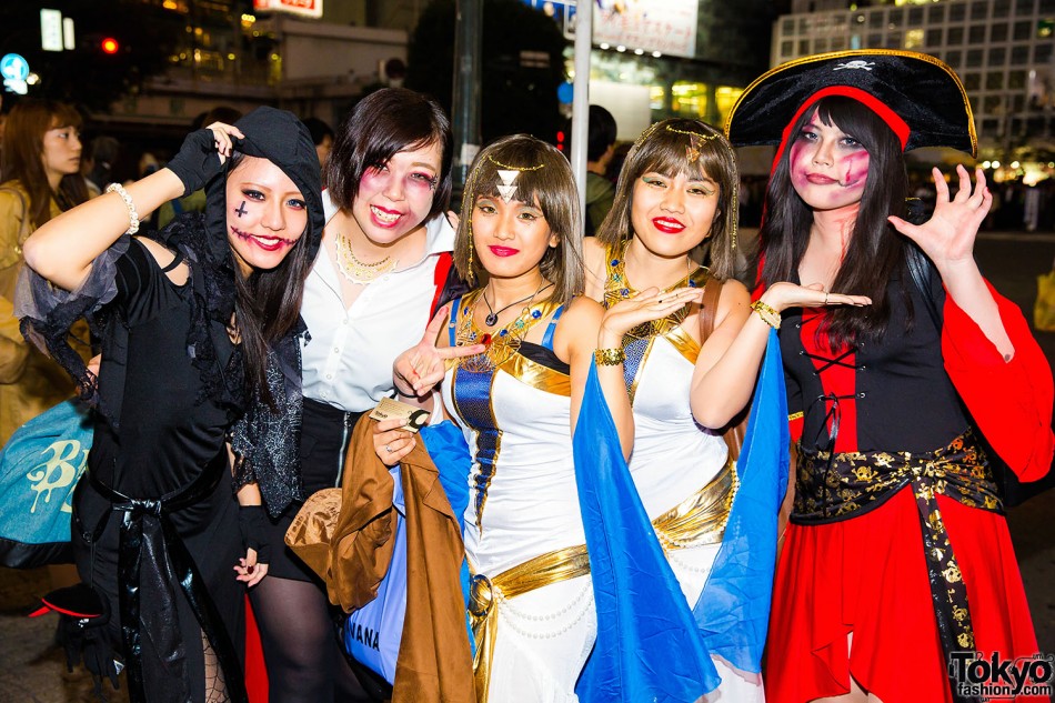 Halloween Eve in Japan 150 Halloween Costume Pictures Tokyo Fashion