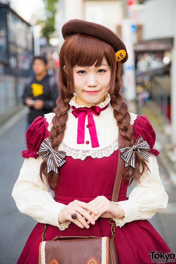 Pink-Haired Harajuku Girl in Japanese Lolita Fashion w 