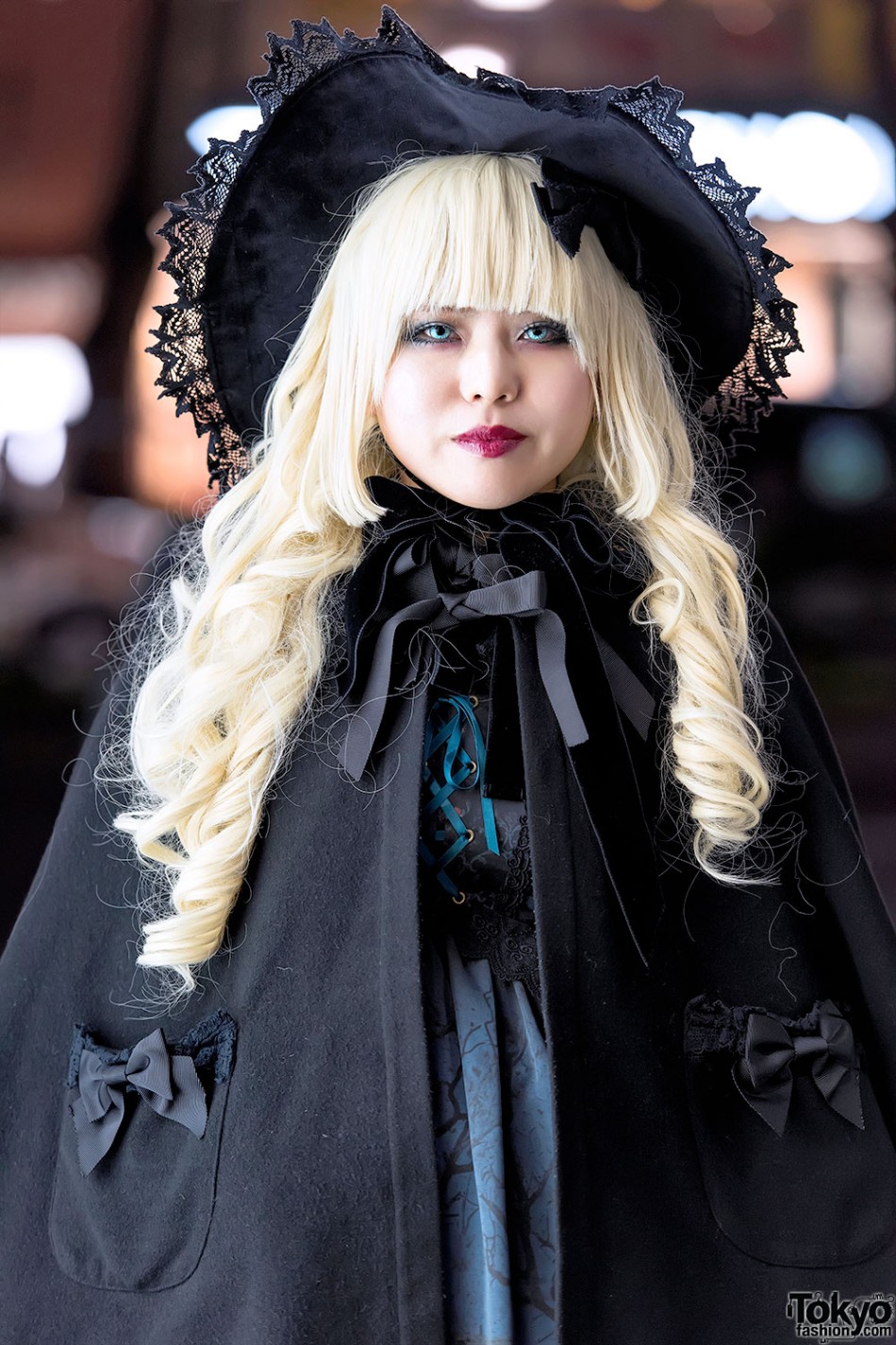 Gothic Lolita in Harajuku w/ Alice and the Pirates & Metamorphose temps ...