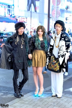 Harajuku Twins in Faux Fur, KTZ & Giza w/ Harajuku Girl in Lighted ...