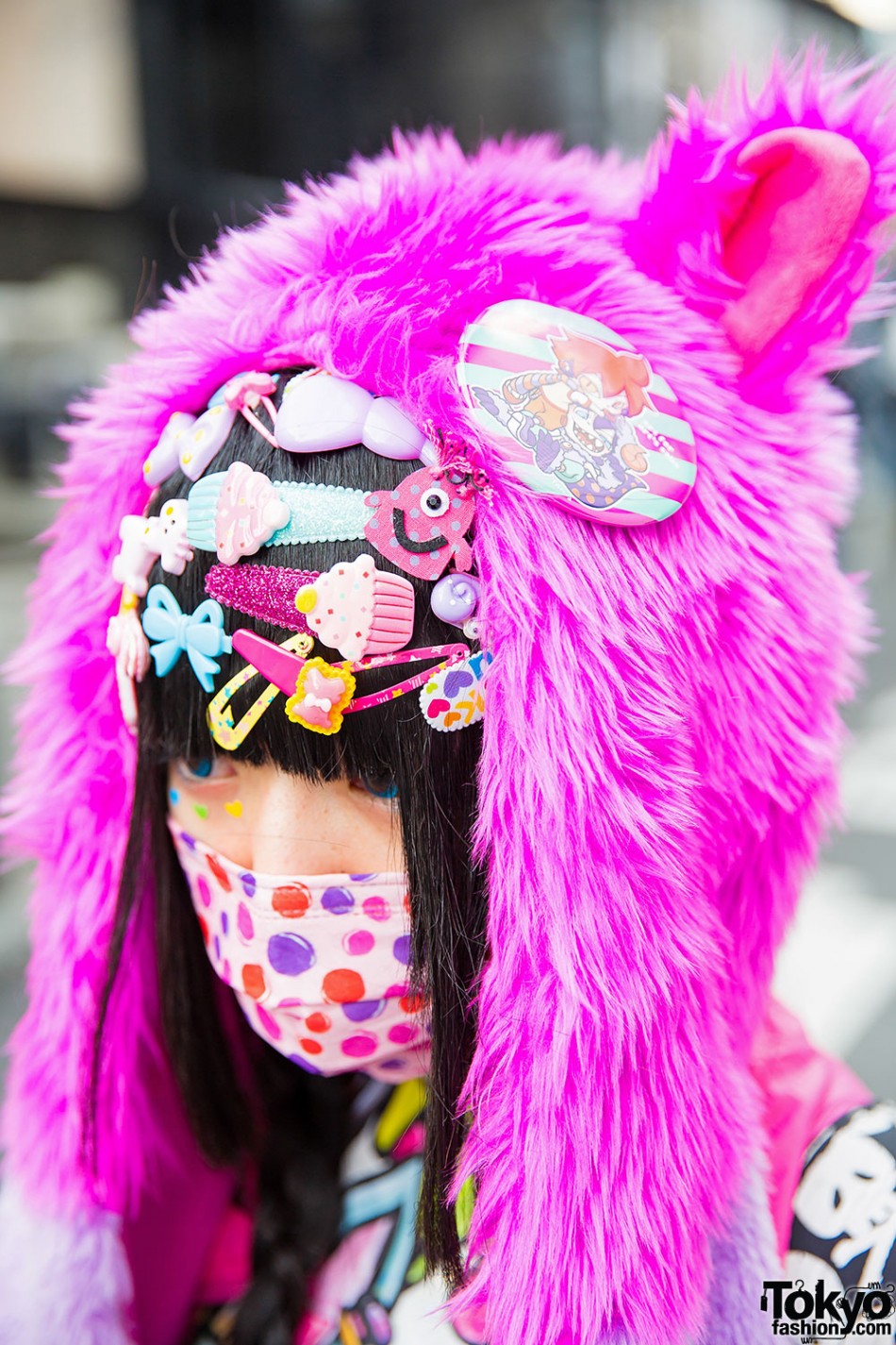 Harajuku Decora Girl in Colorful Street Style w/ Super Lovers & Project