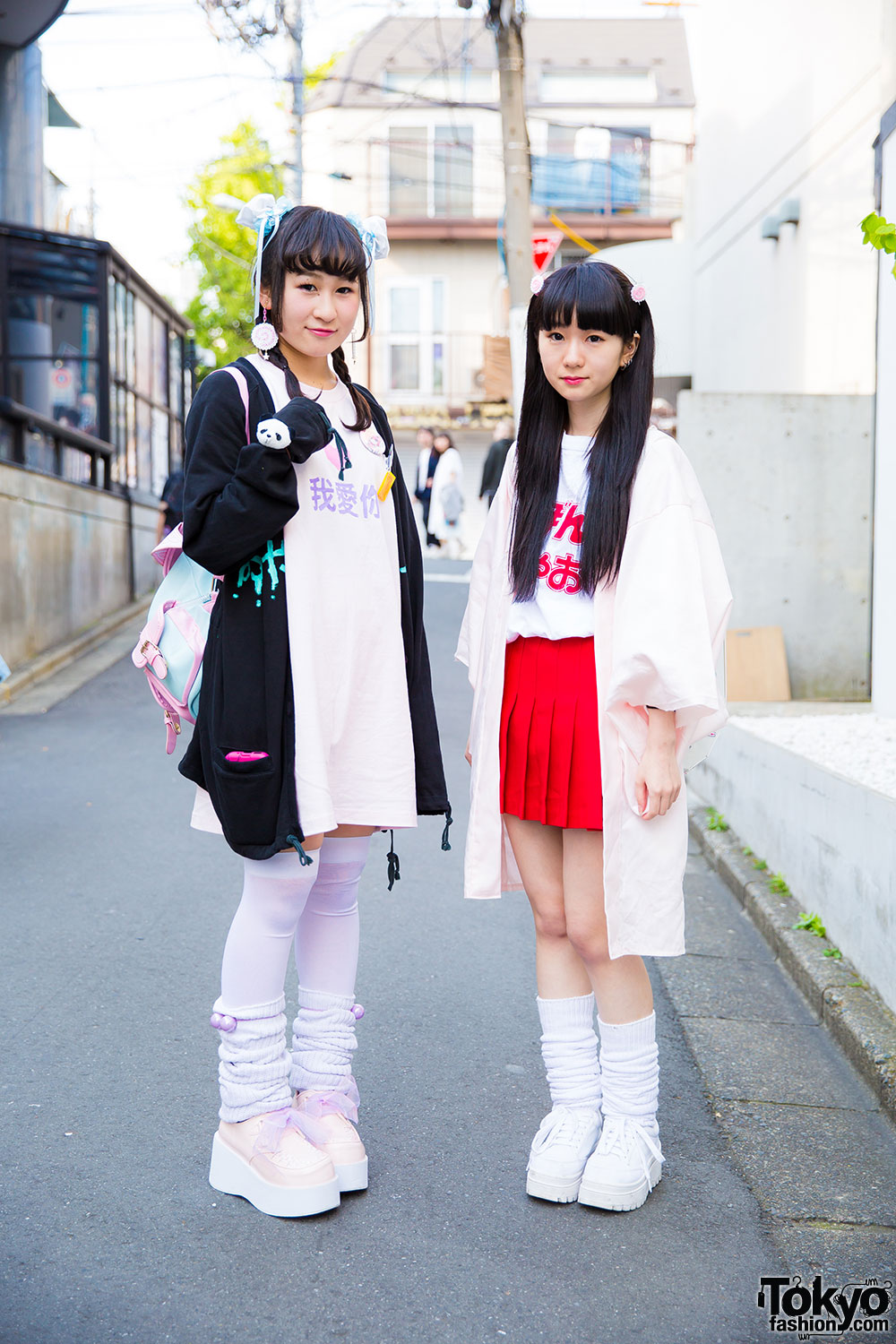 Harajuku Girls in Twintails & Loose Socks w/ Honwaka Pappa, Nesin &  Decotrand – Tokyo Fashion