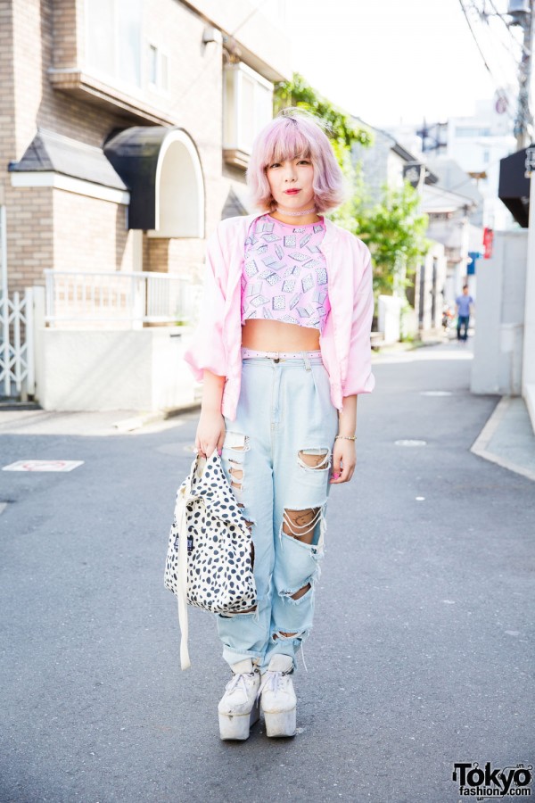 Harajuku Girl in Pastel Fashion w/ Uniqlo, GU & Tokyo Funks Buttstain