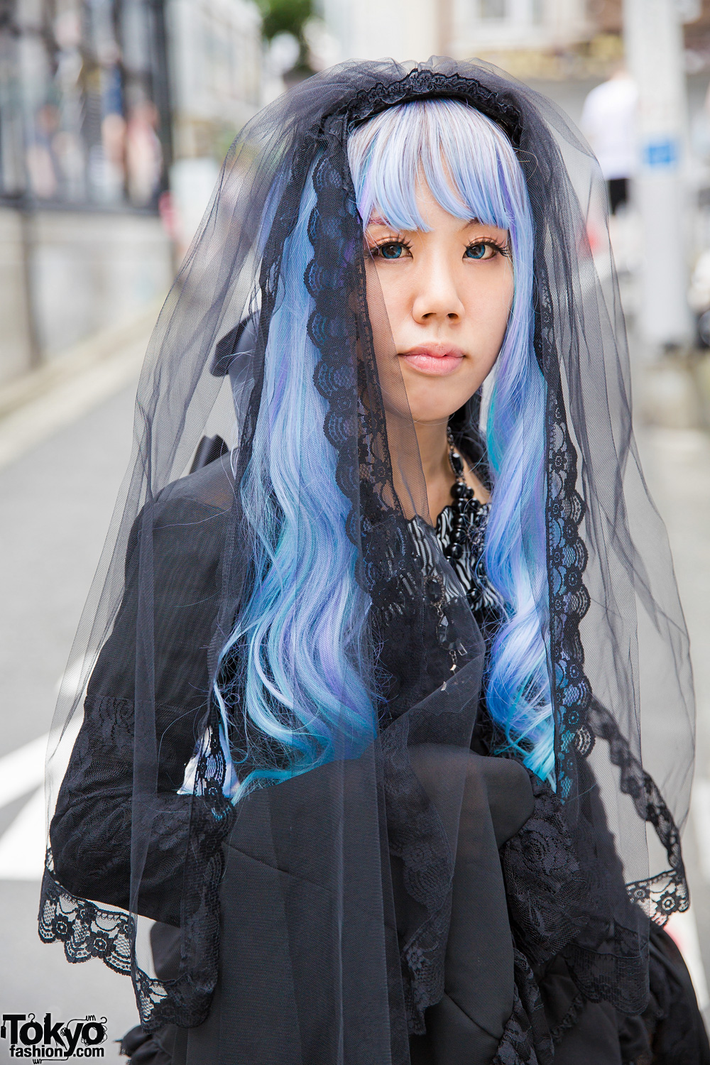 Harajuku Gothic Lolita in Dangerous Nude, Black Peace Now 