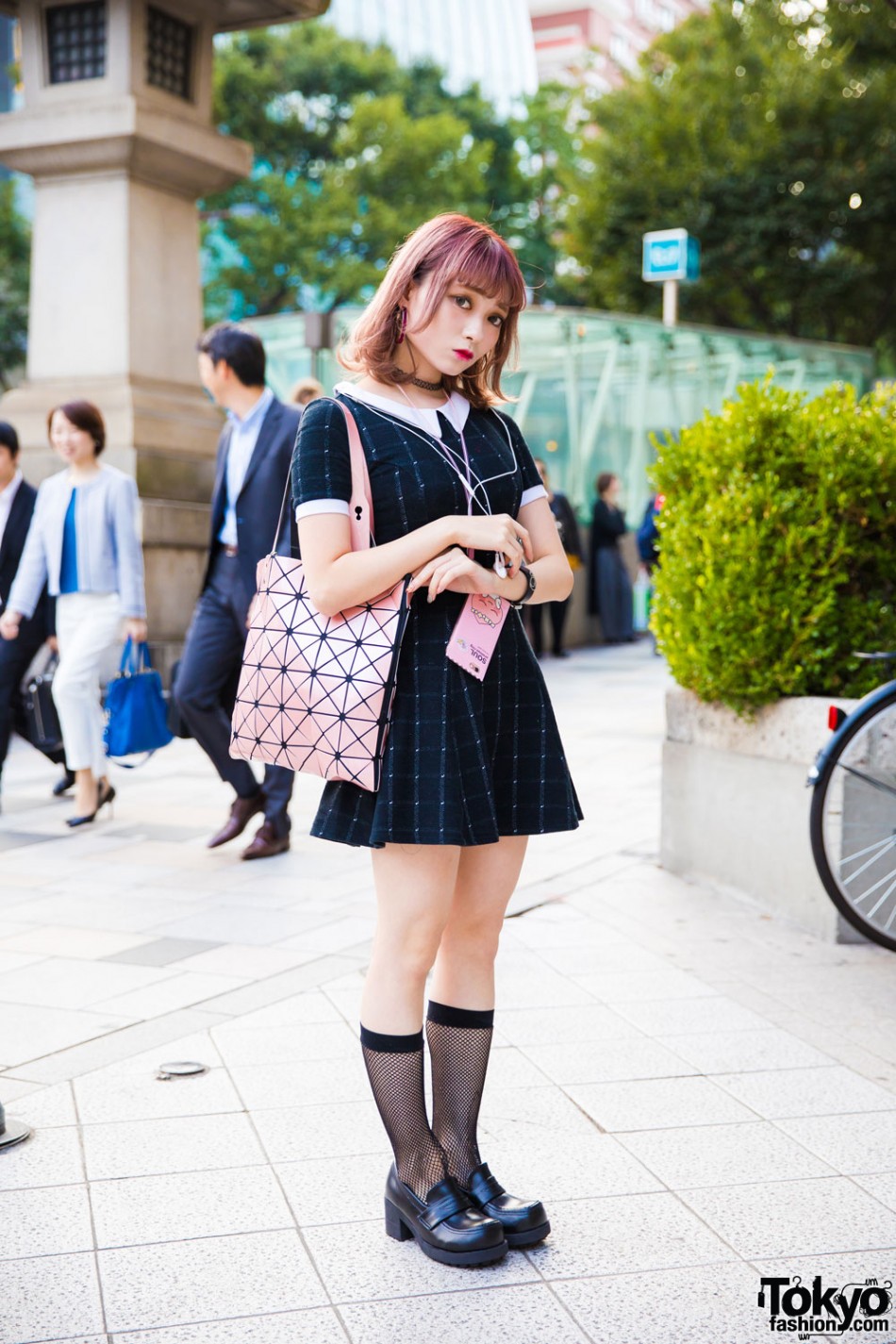 Harajuku Girl w/ Pink Hair in Peter Pan Dress & Spinns Accessories ...