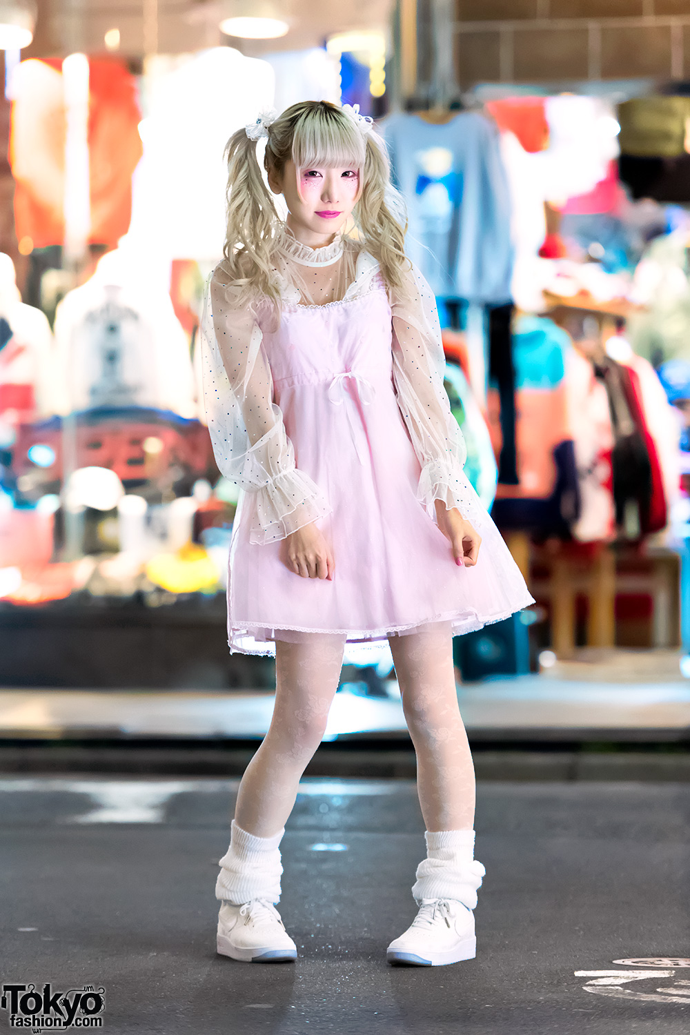Japanese Idol Rinahamu in Harajuku w/ Twintails & Kawaii Pastel Fashion ...