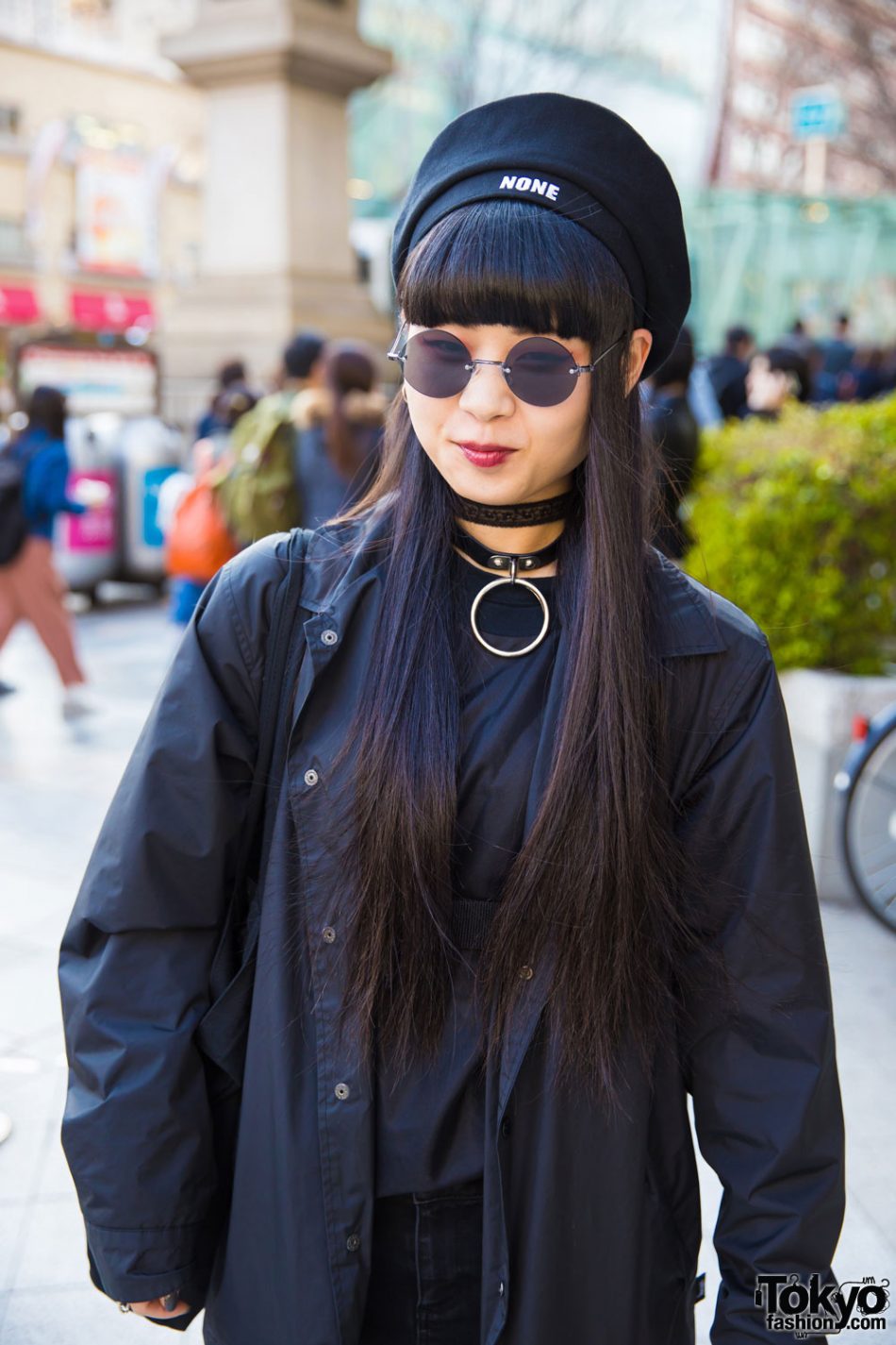 Harajuku Girls in Black Street Fashion w/ Stussy, Uniqlo, Basic Cotton ...