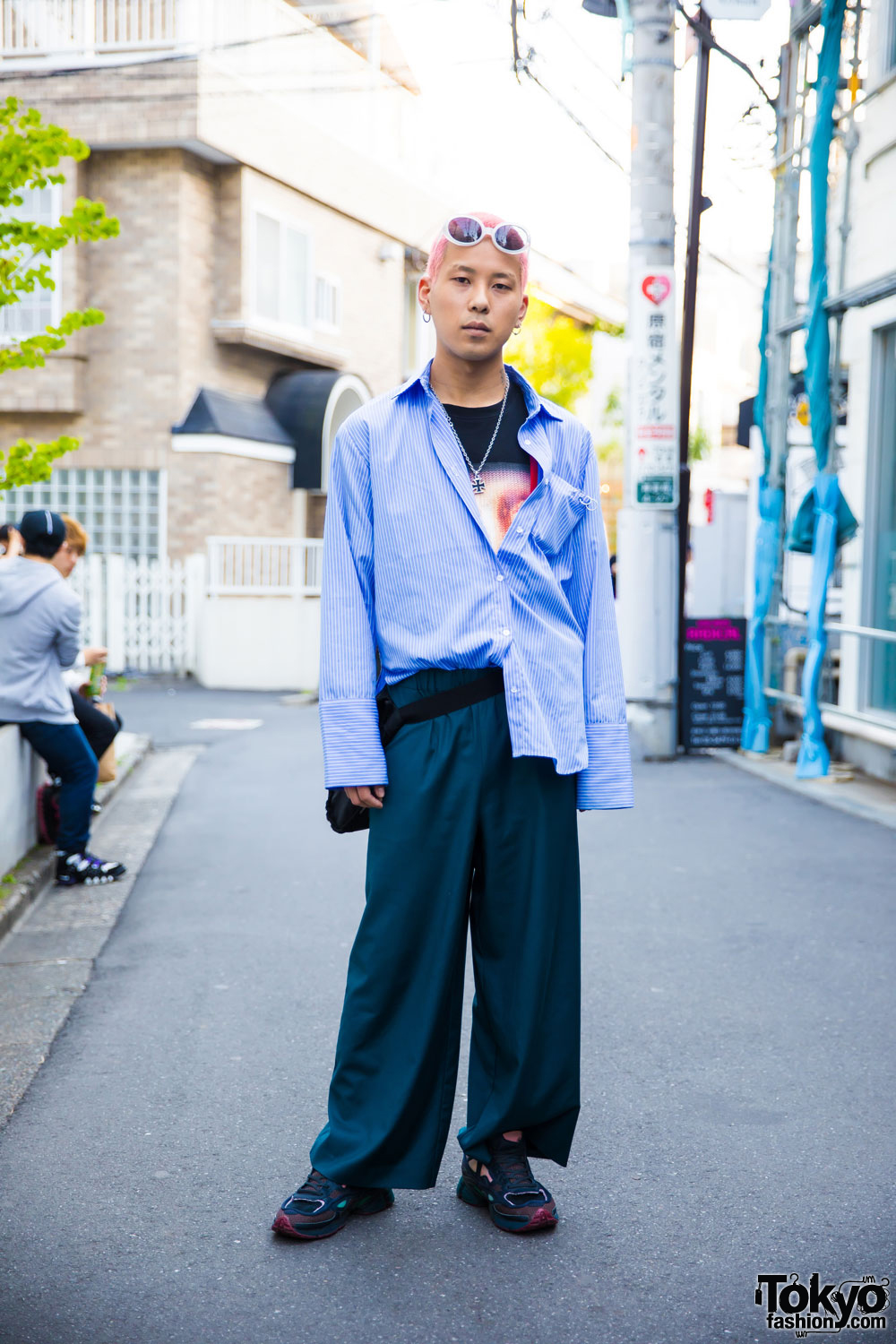 Pink-Haired Harajuku Guy in Vintage Street Fashion, Raf Simons & Faith ...