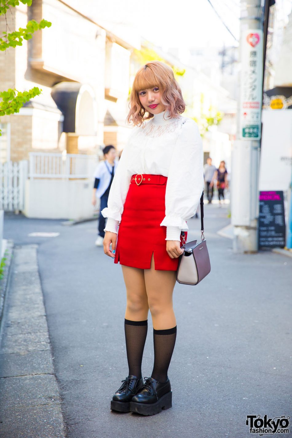 Harajuku Makeup Artist in Vintage Street Style w/ Vannie Tokyo, Bubbles ...