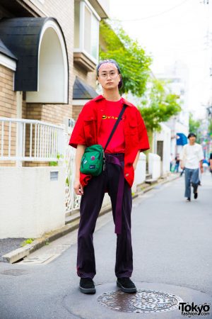 Pink-Haired Harajuku Guy in Streetwear Style w/ Vans, Nike, Dickies ...