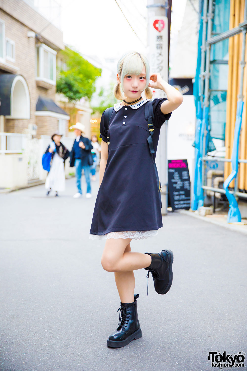 CY8ER Idol Rinahamu in Harajuku w/ Dark Romantic Bubbles Tokyo Dress & Boots