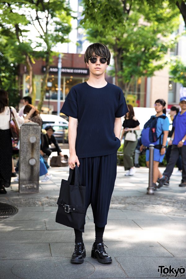 All Black Minimalist Street Style w/ Issey Miyake Homme Plisse, Comme des Garcons, Kenzo & Marc