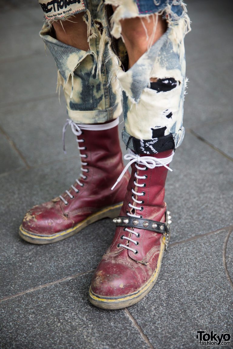Harajuku Punks w/ Liberty Spikes, Studded Vest, Leather Pants & Boots ...