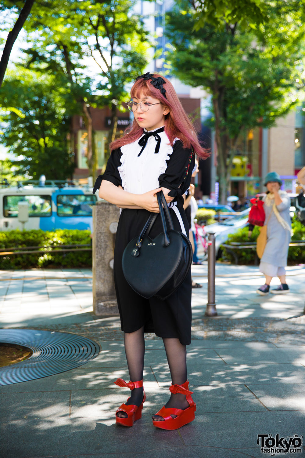 Harajuku Girl w/ Ruffle Dress, Milk Heart Handbag & Vivienne Westwood x Melissa