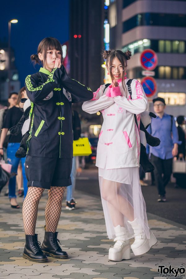 Harajuku Girls w/ Plush Pandas in ACDC Rag Mandarin Collar Tops & Dr ...