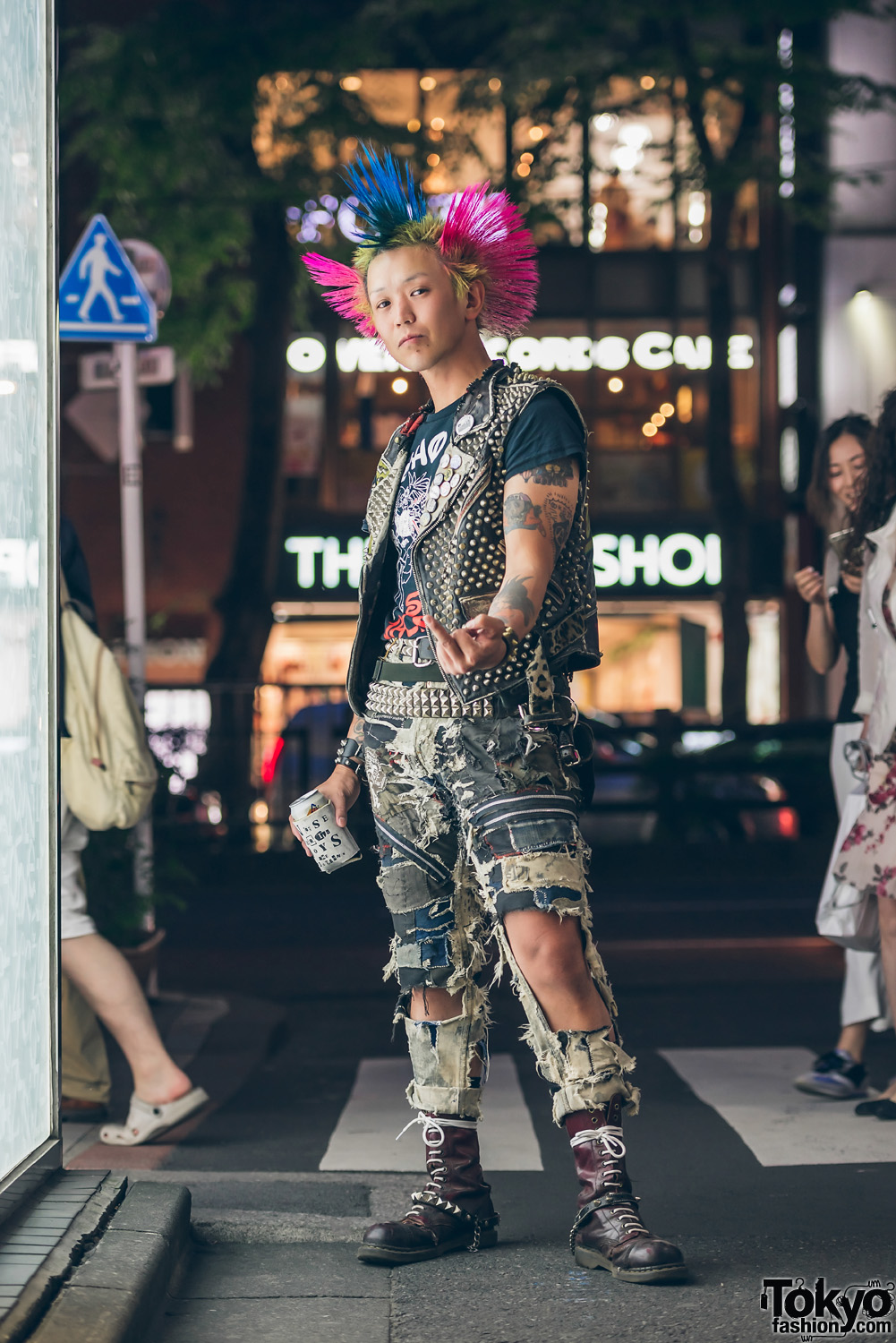 Harajuku Street Punk w/ Trihawk Hair in Who Killed Spikey Jacket? Tee, Levi's & Solovair Boots