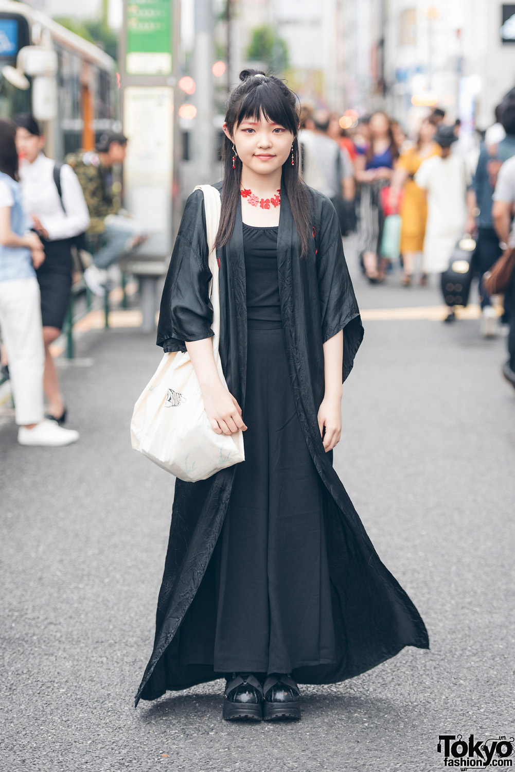 Harajuku Girl in Long Black Dragon Coat w/ Hoyajuku, Mikansei, Yosuke ...