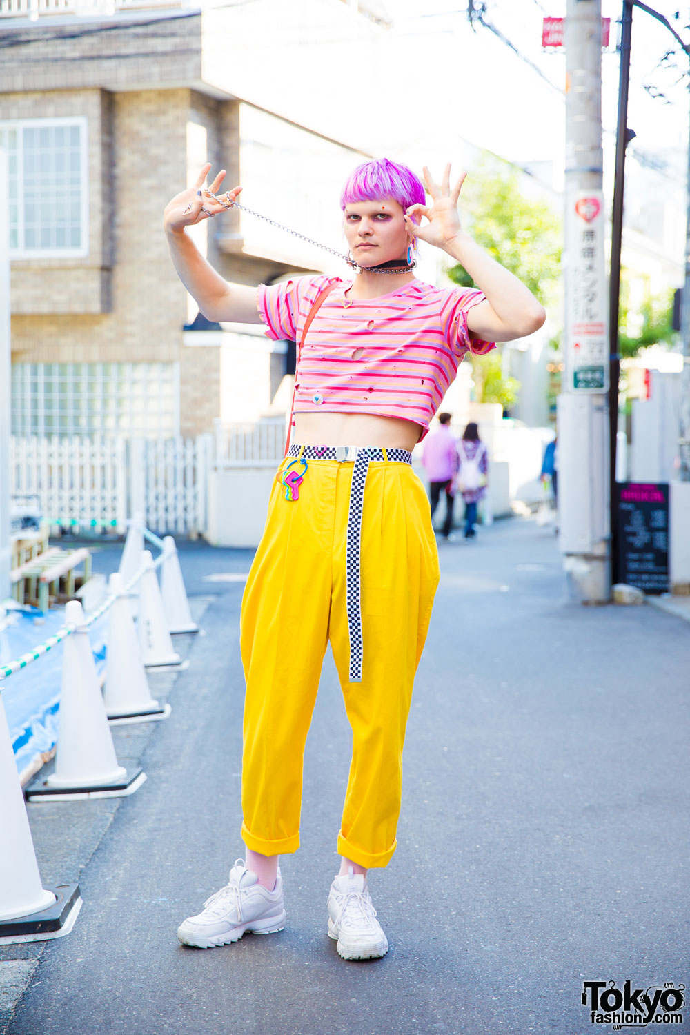 Pink Hair, Piercings & Colorful Vintage Fashion in Harajuku w/ See Thru Bag & FILA Disruptor 2 Sneakers