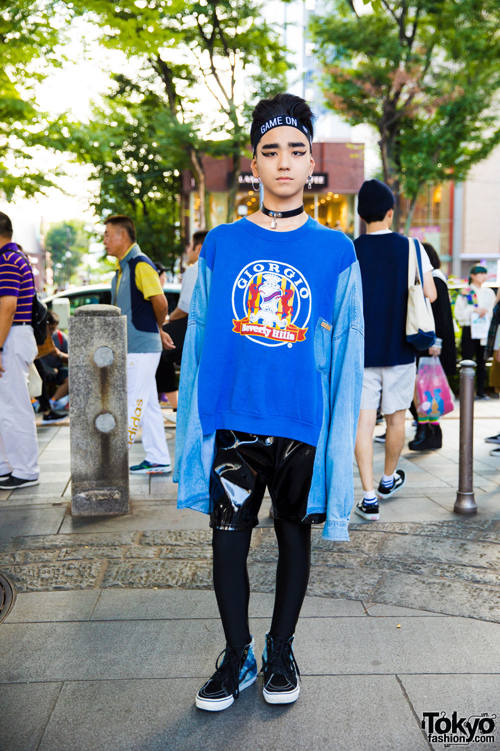 Harajuku Guy in Sweatshirt & Shorts Over Tights Style w/ Forever21, Spinns, Vans & Romantic Standard