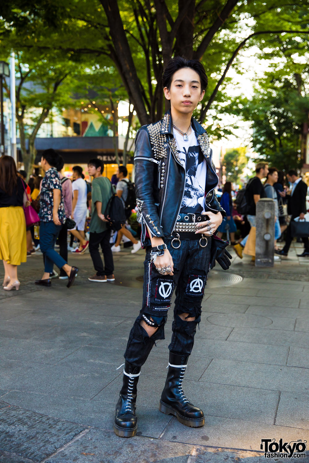 Gezond eten maatschappij verpleegster Harajuku Punk Style w/ Handmade Leather Jacket & Ripped Denims w/ Dr.  Martens, Fetis & Tokyo Human Experiments – Tokyo Fashion