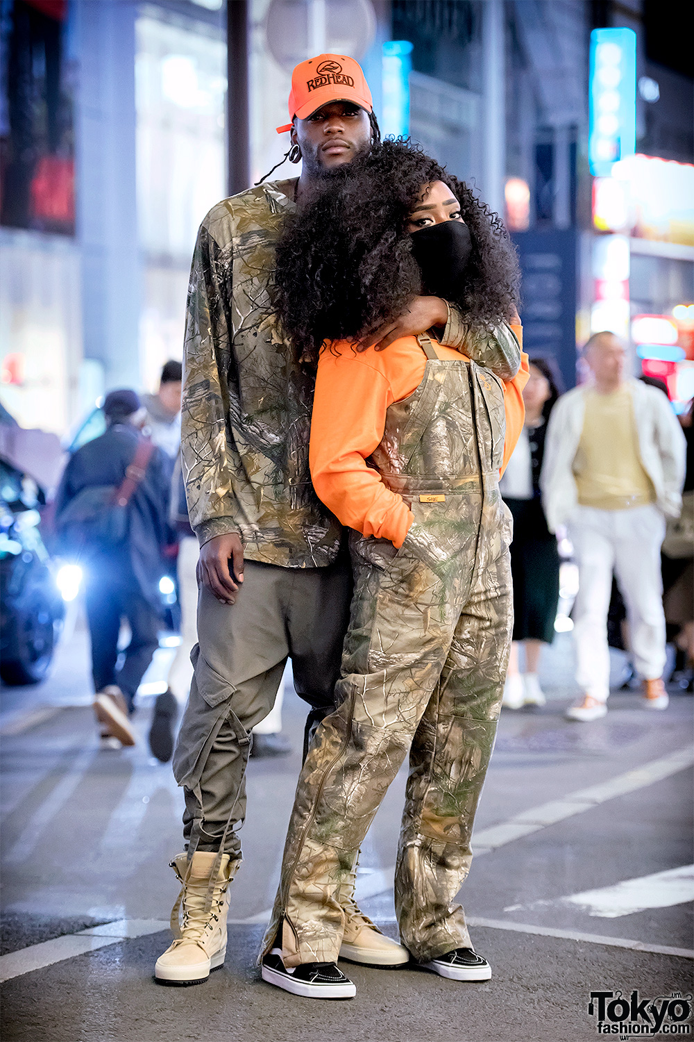 Harajuku Duo in Hunting Gear Street Styles w/ She Camouflage, Redhead Cap & Vans