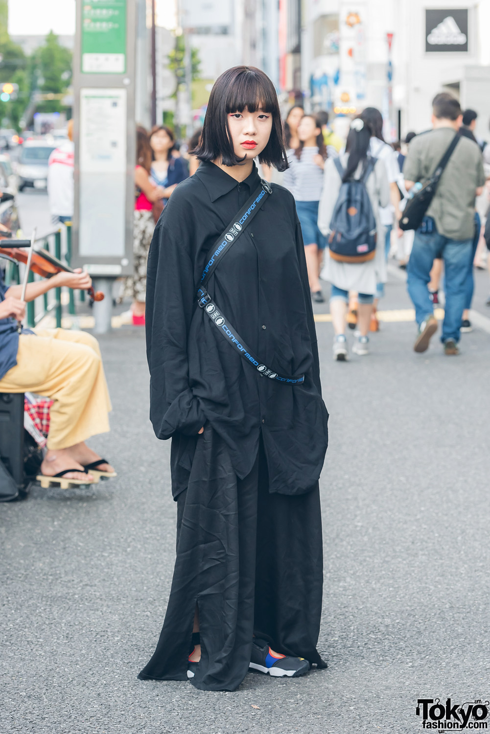 All Black Minimalist Japanese Streetwear in Harajuku w/ Kujaku, M.Y.O.B. & Nike