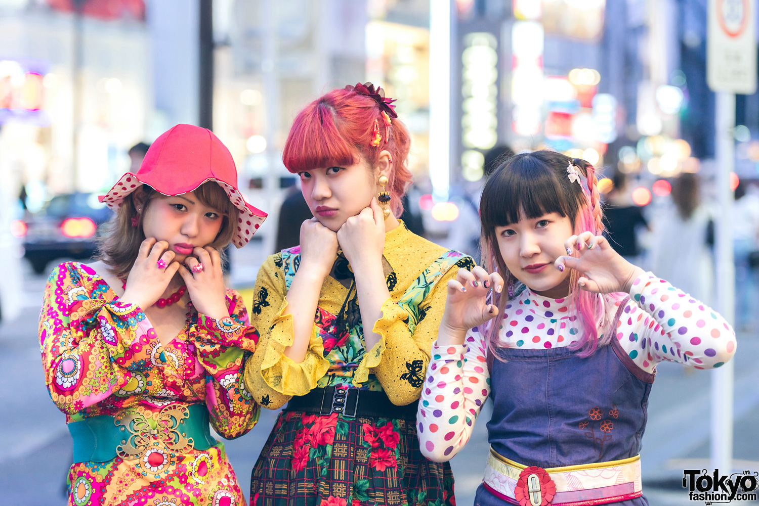 Harajuku Girls in Colorful Vintage Mixed Prints & Layered Fashion w ...
