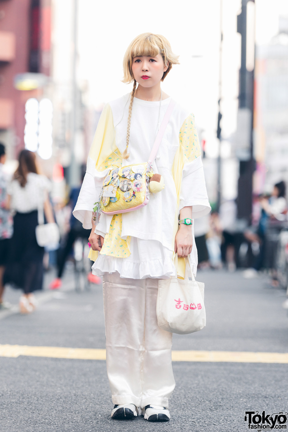 Light Harajuku Street Style w/ Kinji Vintage, Nike Air Rift, Handmade Bags & Misumi Ikaruga Pins