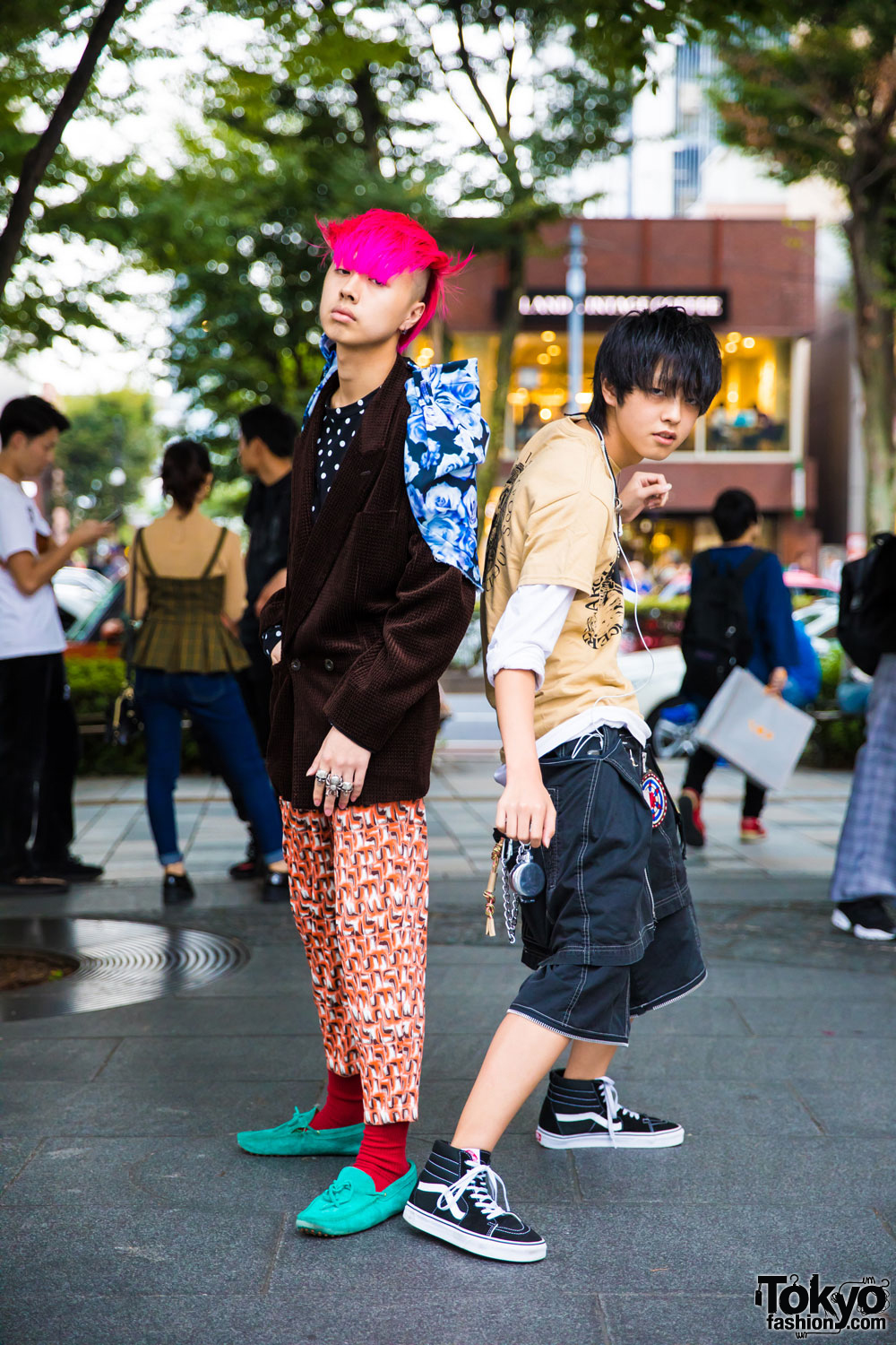 Harajuku Guys Streetwear Styles w/ Life, Nincompoop Capacity, Vans, Tokyo Human Experiments & Comme des Garcons