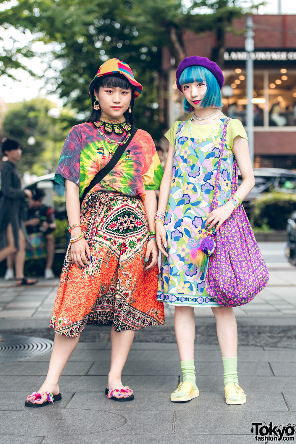 Harajuku Girls in Colorful Vintage Mixed Prints Fashion, Tie Dye & Hats