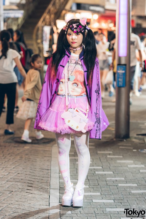 Harajuku Girl in Kawaii Fashion w/ WEGO, ACDC Rag, Listen Flavor, Swimmer & Spinns