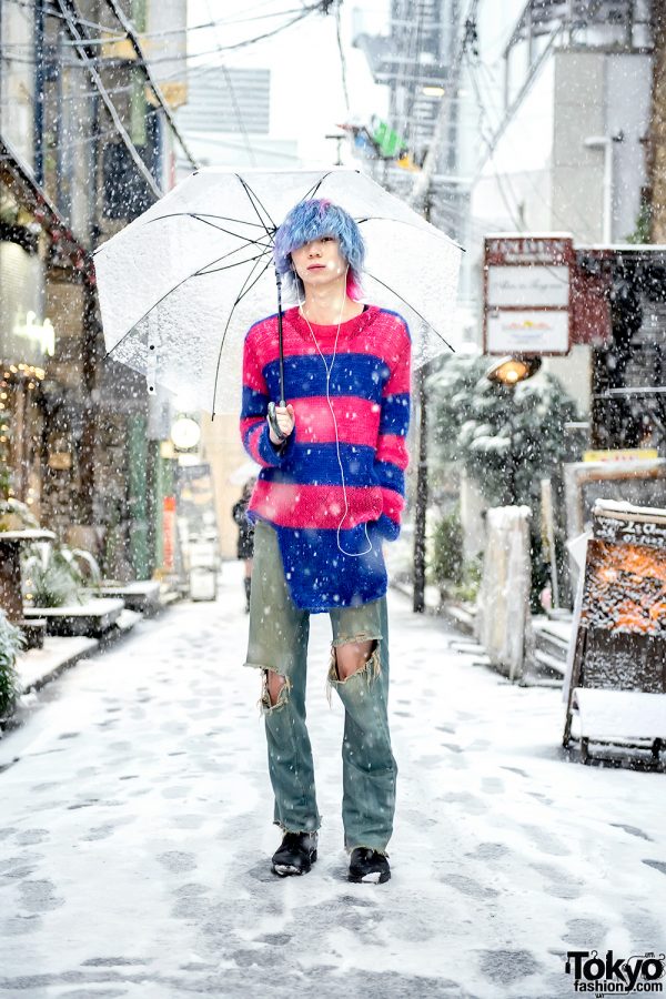 Snowy Harajuku Street Style w/ Blue-Pink Hair, Nincompoop Capacity Sweater, Levi’s & Dr. Martens
