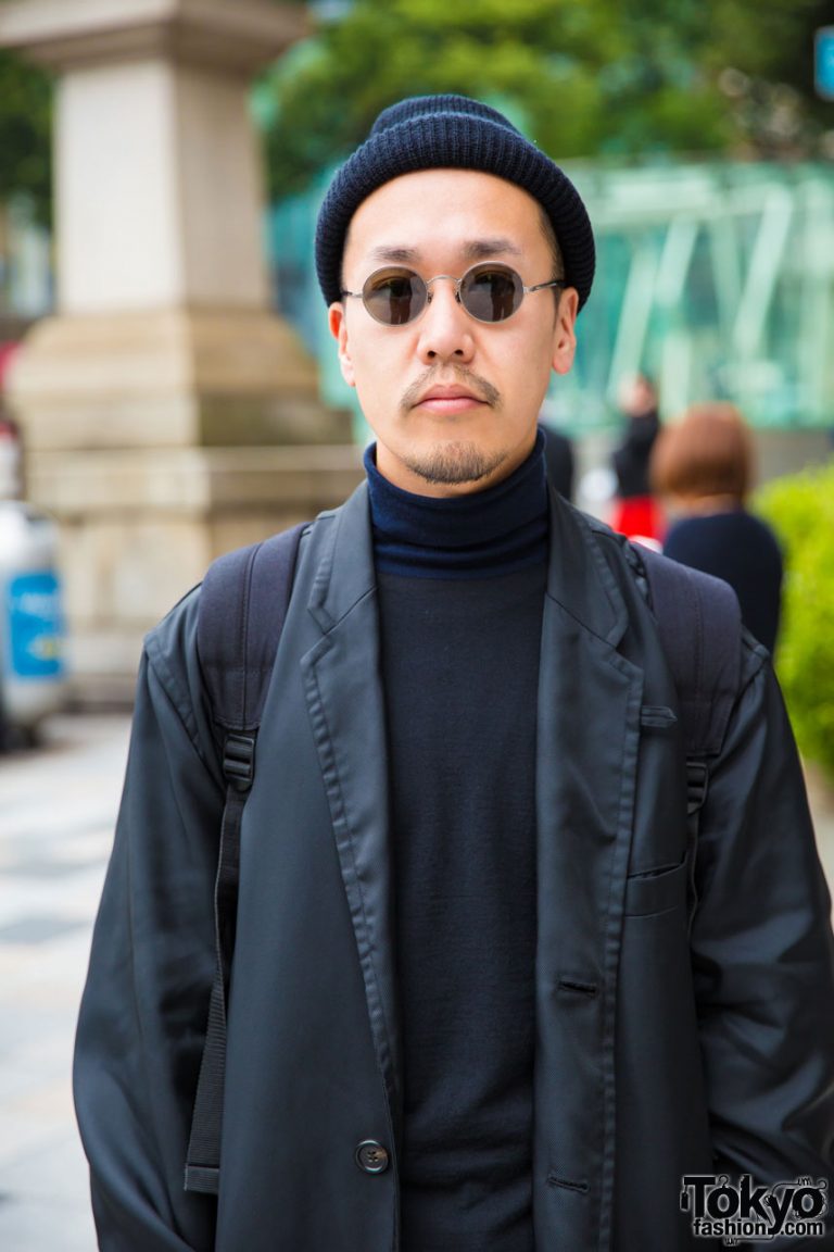 All Black Japanese Street Style w/ Maxi Coat, Round Sunglasses & New ...