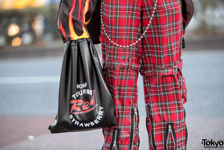 Harajuku Girls in Flame Shirt, Punk Pants, West Coast Choppers & Silver ...