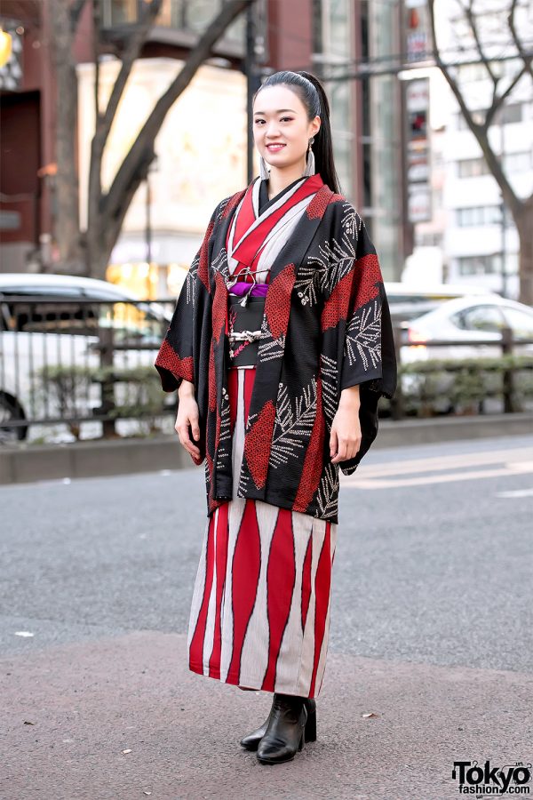 Japanese Street Style w/ Kimono Hazuki Kimono & Tomorrowland Ankle Boots