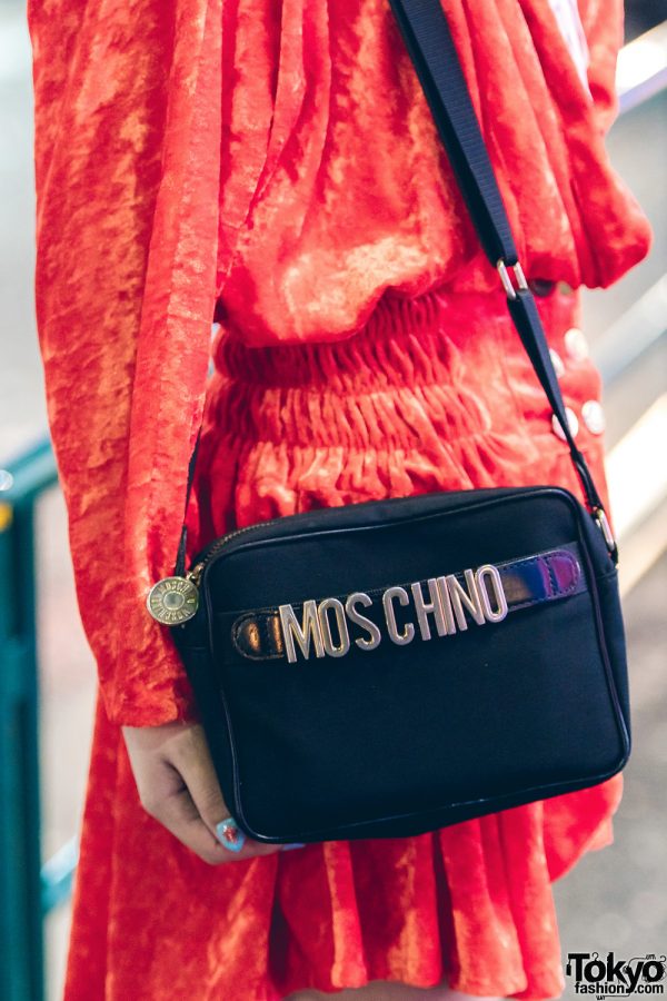 Moschino Sling Bag – Tokyo Fashion
