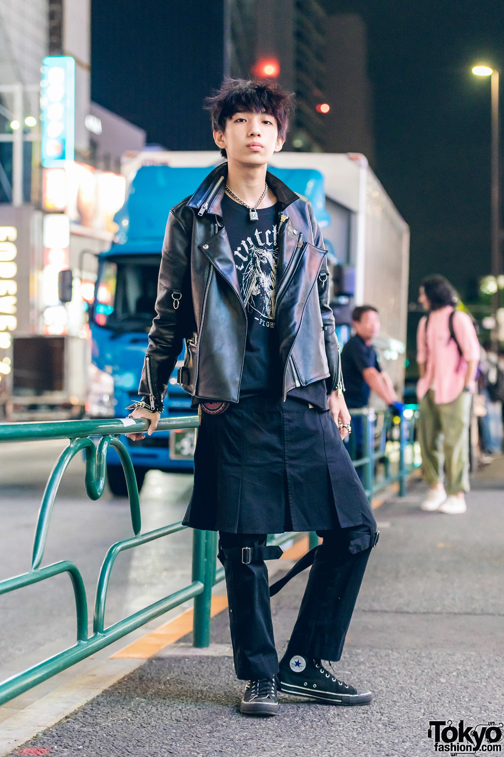 Harajuku Punk In All Black Streetwear Look w/ Fetis, Sexy Dynamite London, Crutches, T.H.E & Converse